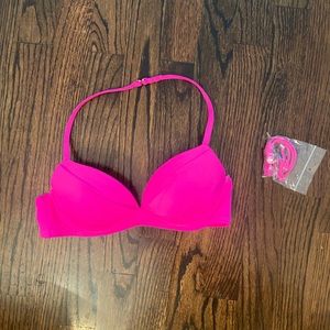 Victoria Secret Sz small bikini top. Brand new 32B